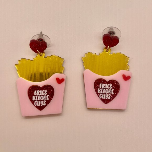 ⭐❤️ FREE Fries French Boys Guys Food Snack Boho Hipster Artsy Drop Hip Earrings - Picture 6 of 7